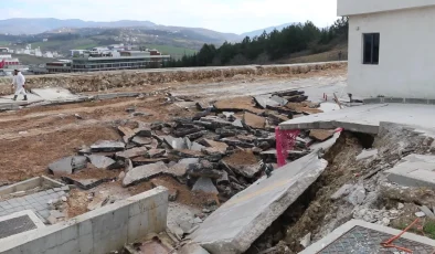 Yalova Eğitim ve Araştırma Hastanesi Yolunda Yol Kayması