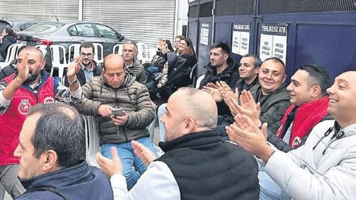 Özgür Özel, greve giden CHP’li belediyelerin işçilerini görmüyor